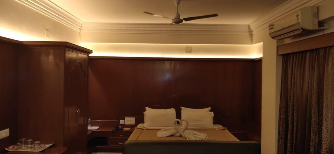 Hotel Sri Ram Residency Udupi Exterior foto